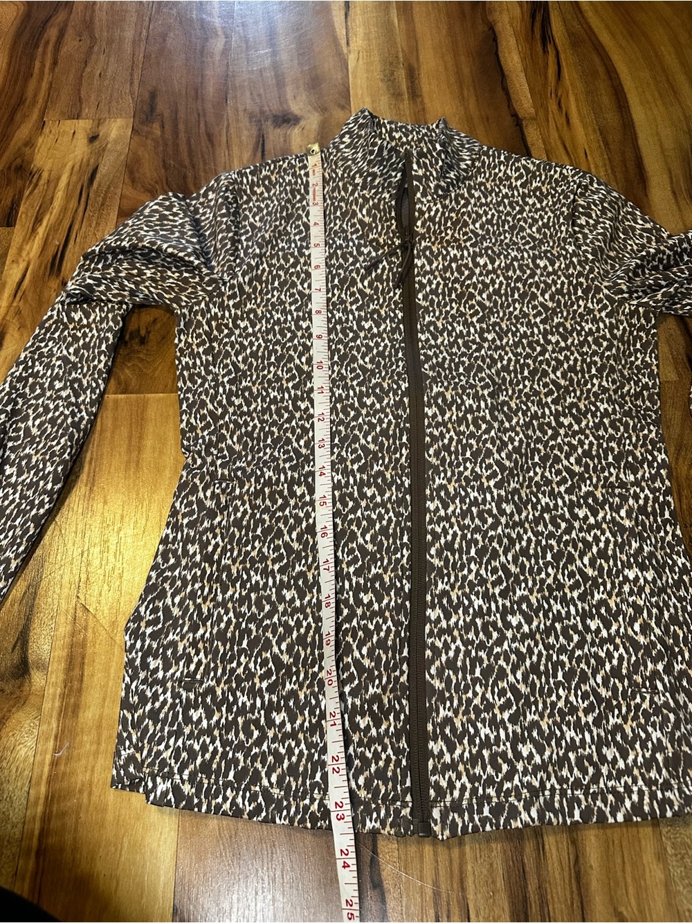 Tommy Bahama Everyday Active Jacket XS Leopard Animal Print Full Zip Stretch - Picture 8 of 9